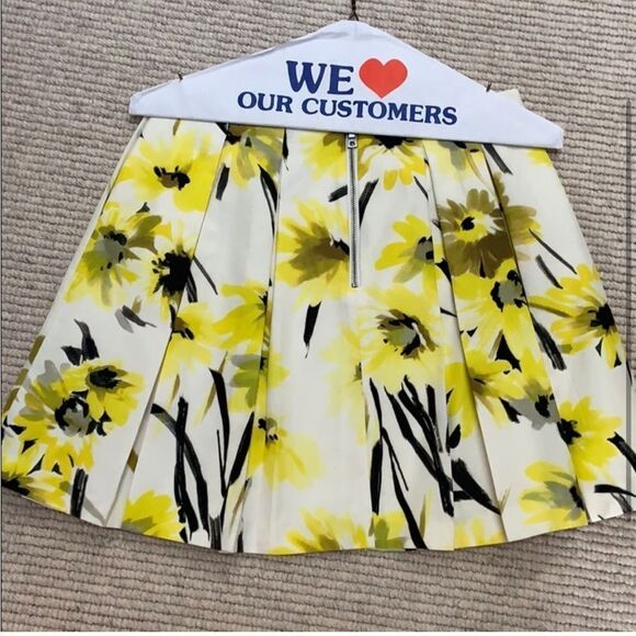 Alice + Olivia Floral Print Skirt Size 4 - Picture 8 of 8